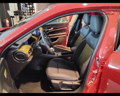 Jeep Avenger 1.2 turbo Summit fwd 100cv (14)