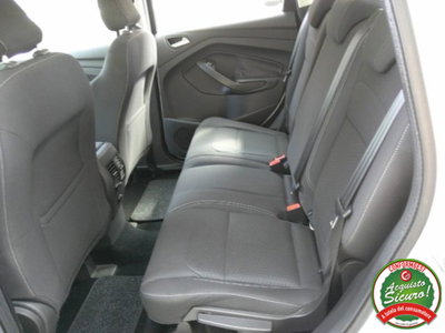 Ford Kuga 1.5 TDCI 120 CV S&S 2WD Plus (10)