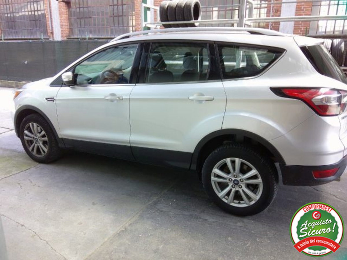 Ford Kuga 1.5 TDCI 120 CV S&S 2WD Plus (2)