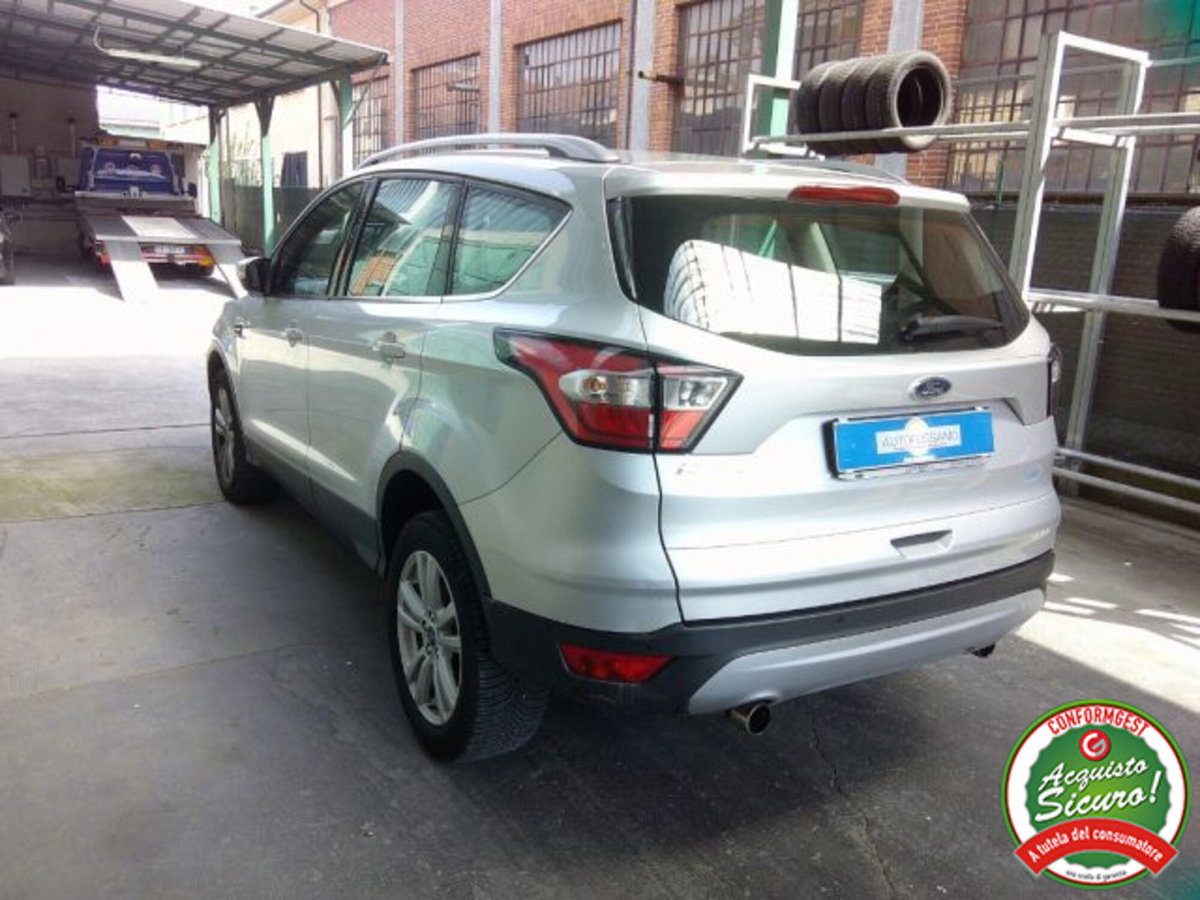 Ford Kuga 1.5 TDCI 120 CV S&S 2WD Plus (3)
