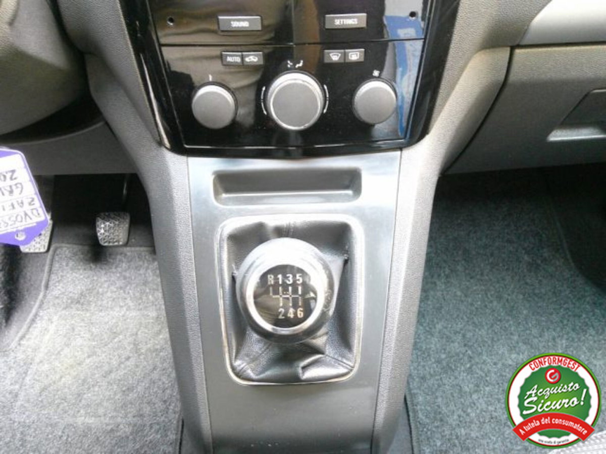 Opel Zafira 1.9 16V CDTI 150CV aut. Cosmo (18)