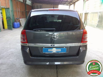 Opel Zafira 1.9 16V CDTI 150CV aut. Cosmo (4)