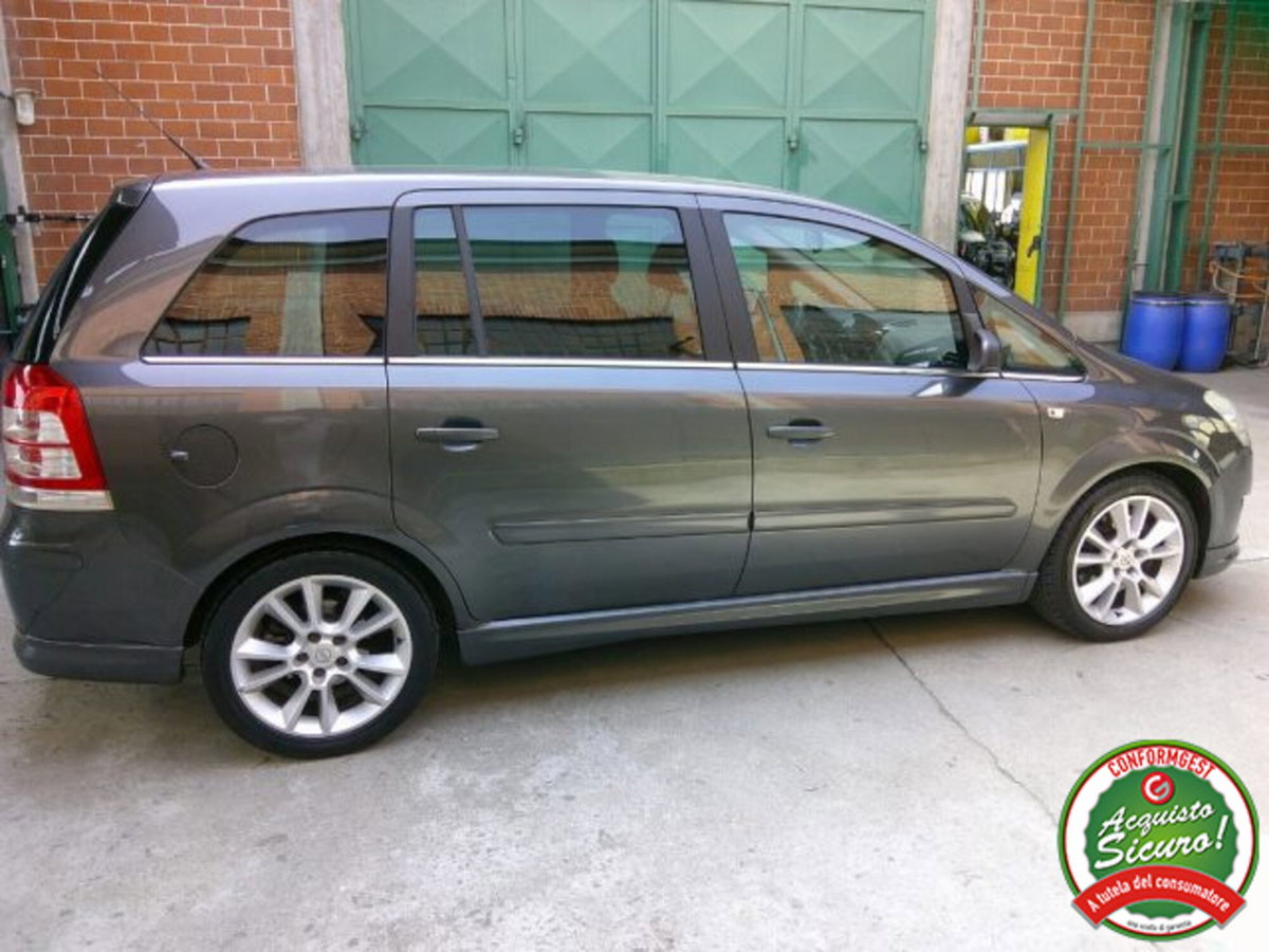 Opel Zafira 1.9 16V CDTI 150CV aut. Cosmo (6)