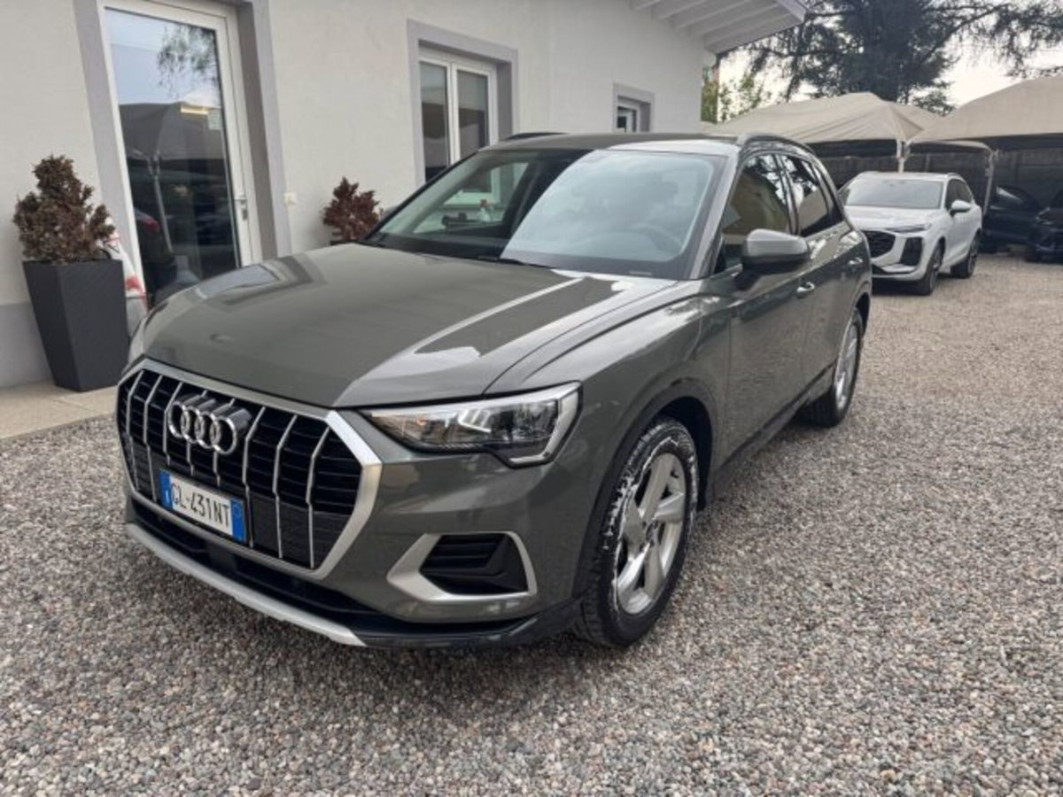 Audi Q3 35 TDI quattro S tronic Business Advanced