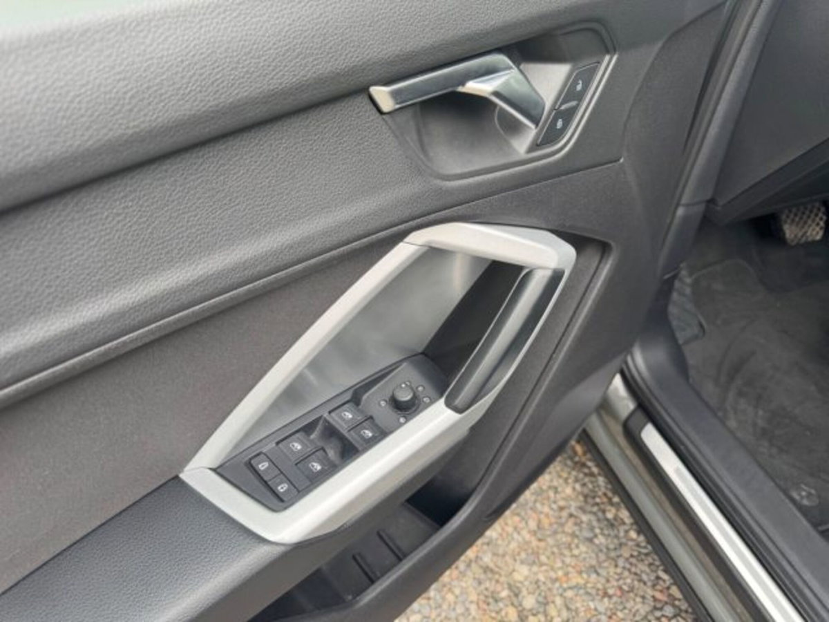 Audi Q3 35 TDI quattro S tronic Business Advanced (10)