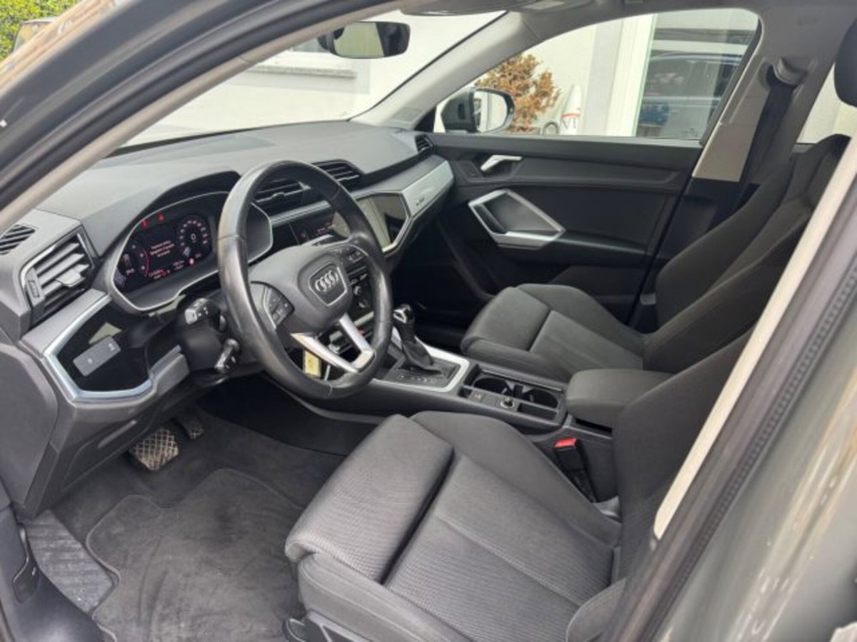 Audi Q3 35 TDI quattro S tronic Business Advanced (12)