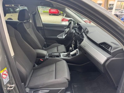 Audi Q3 35 TDI quattro S tronic Business Advanced (19)