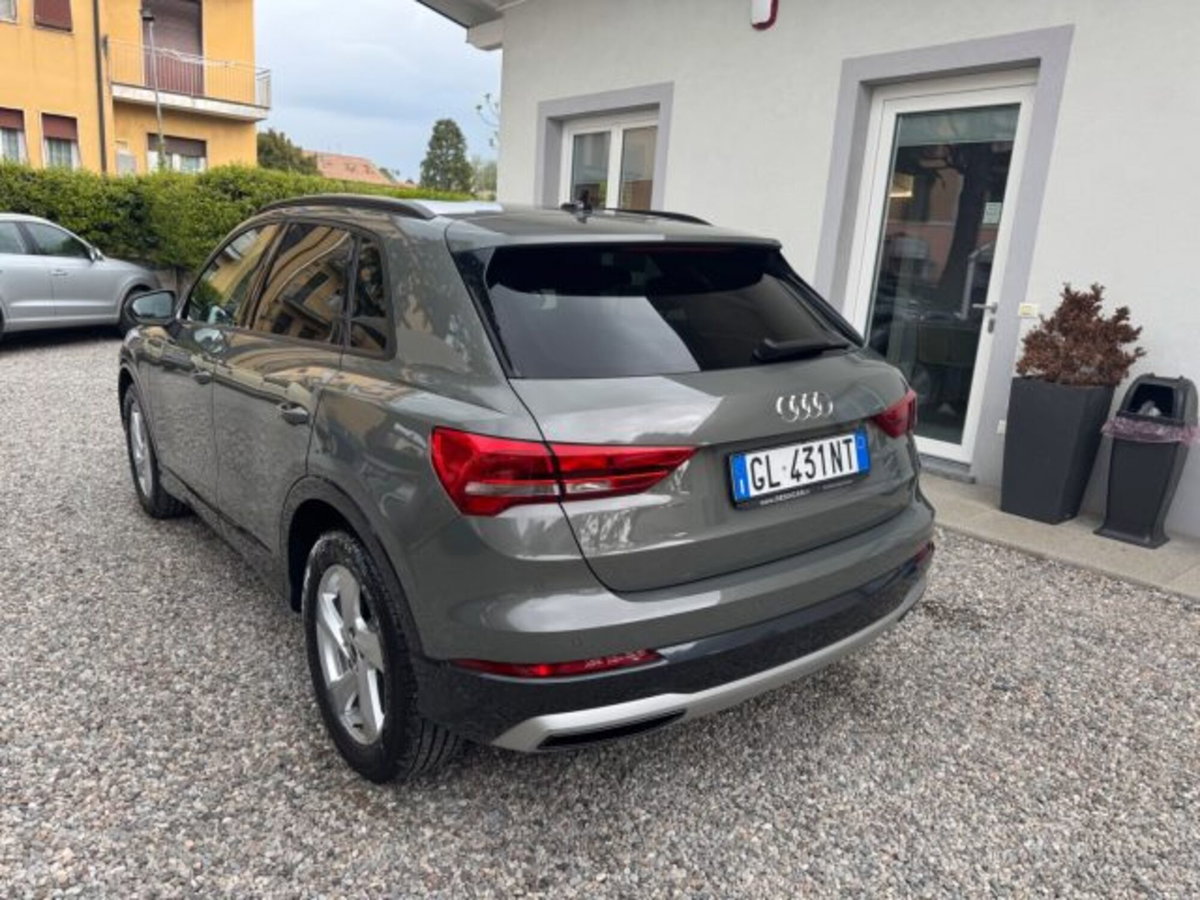 Audi Q3 35 TDI quattro S tronic Business Advanced (4)