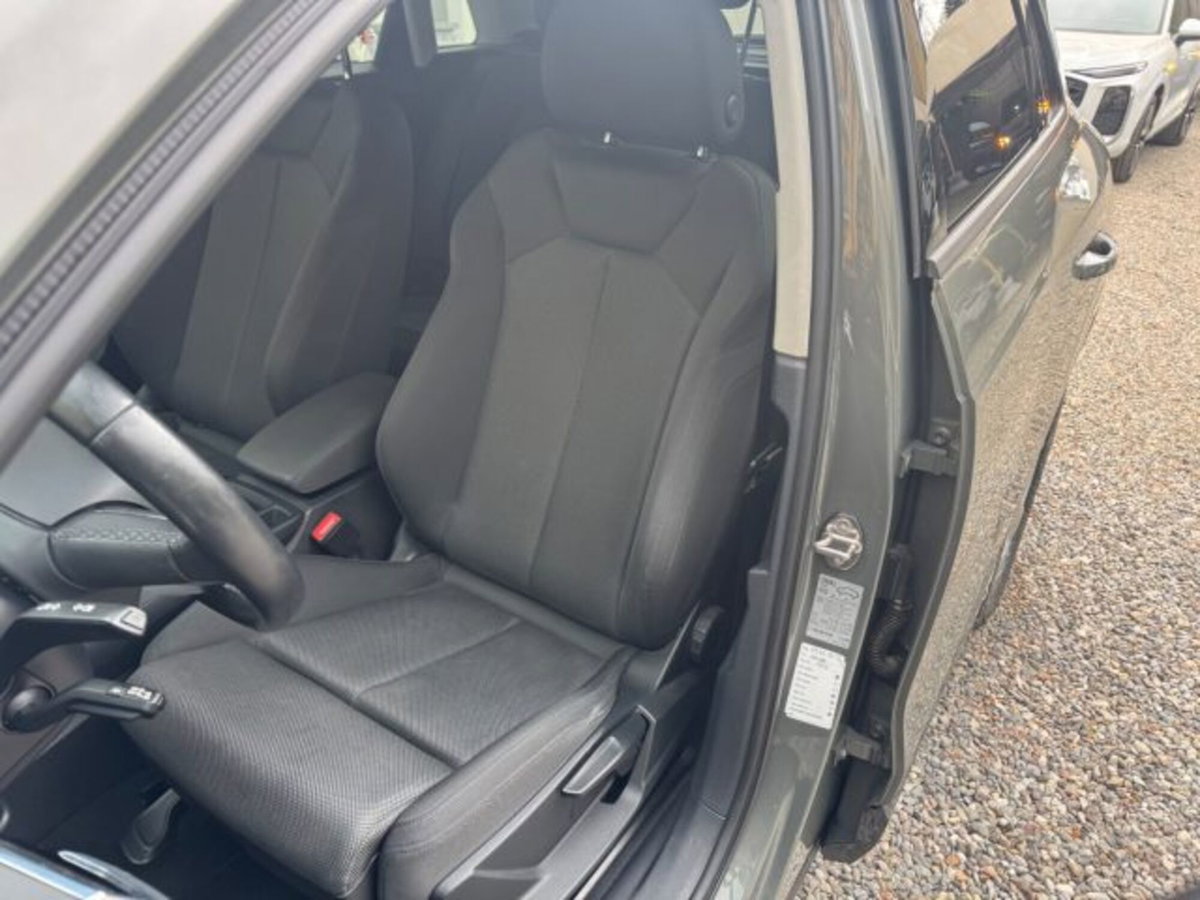 Audi Q3 35 TDI quattro S tronic Business Advanced (9)