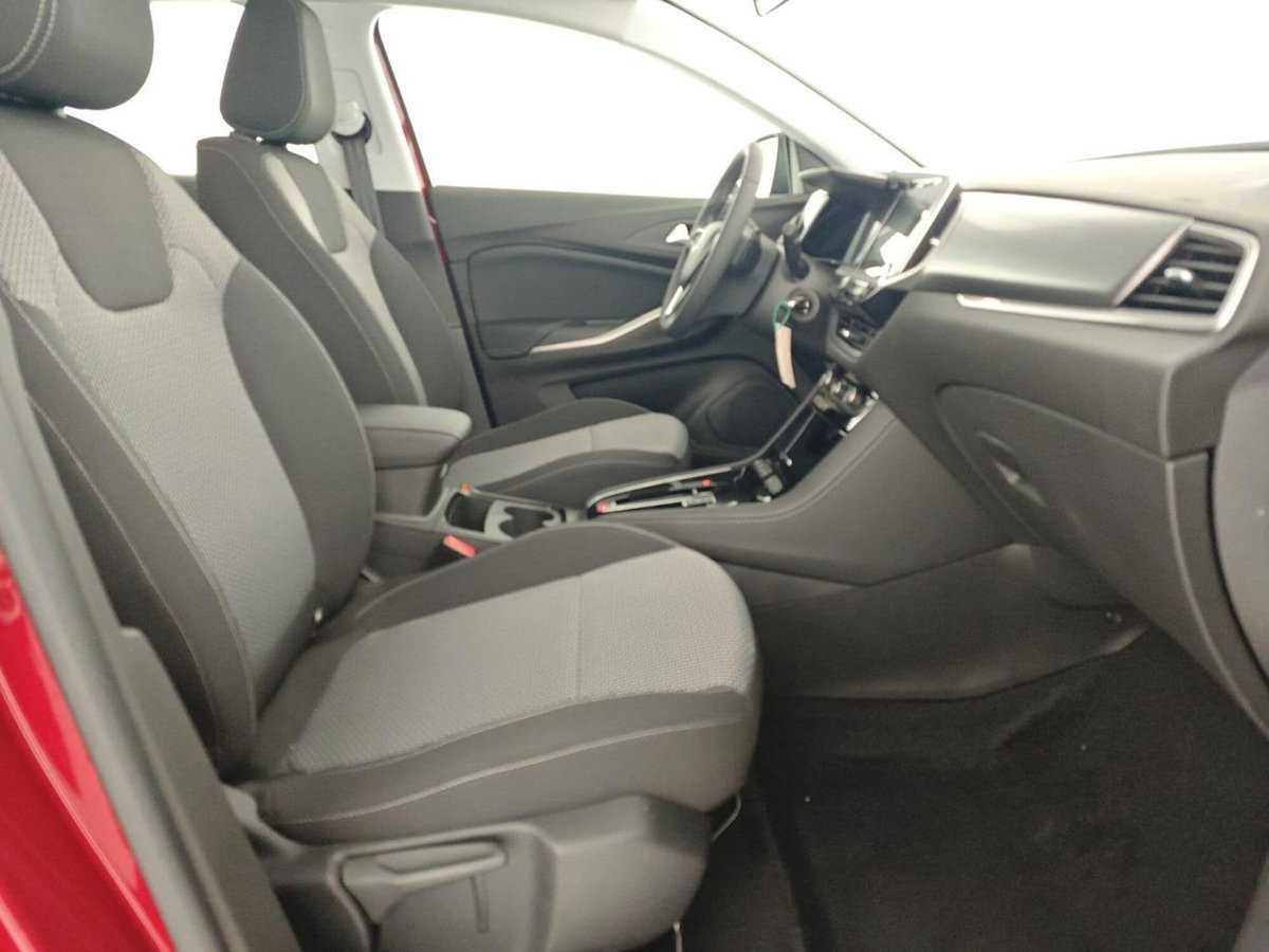 Opel Grandland X 1.5 diesel Ecotec Start&Stop Business Edition (14)