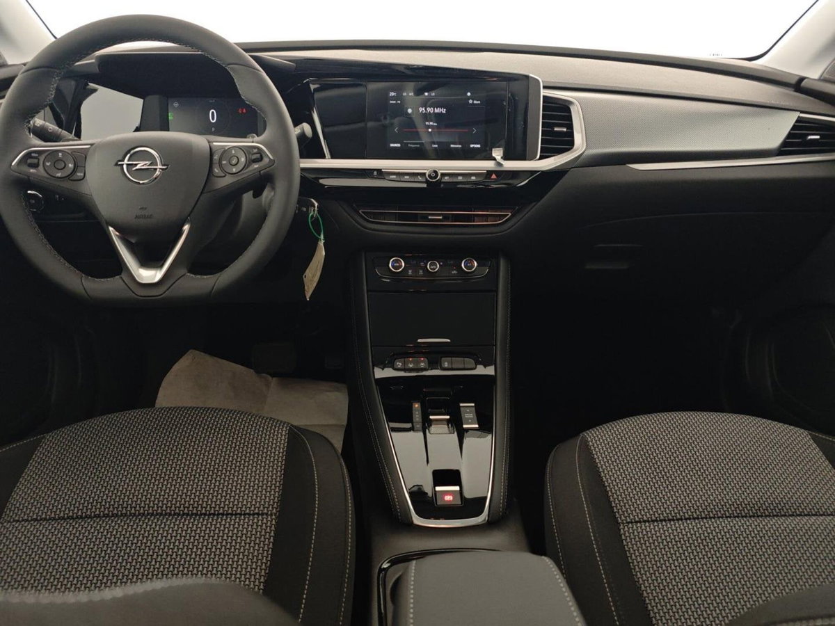 Opel Grandland X 1.5 diesel Ecotec Start&Stop Business Edition (18)