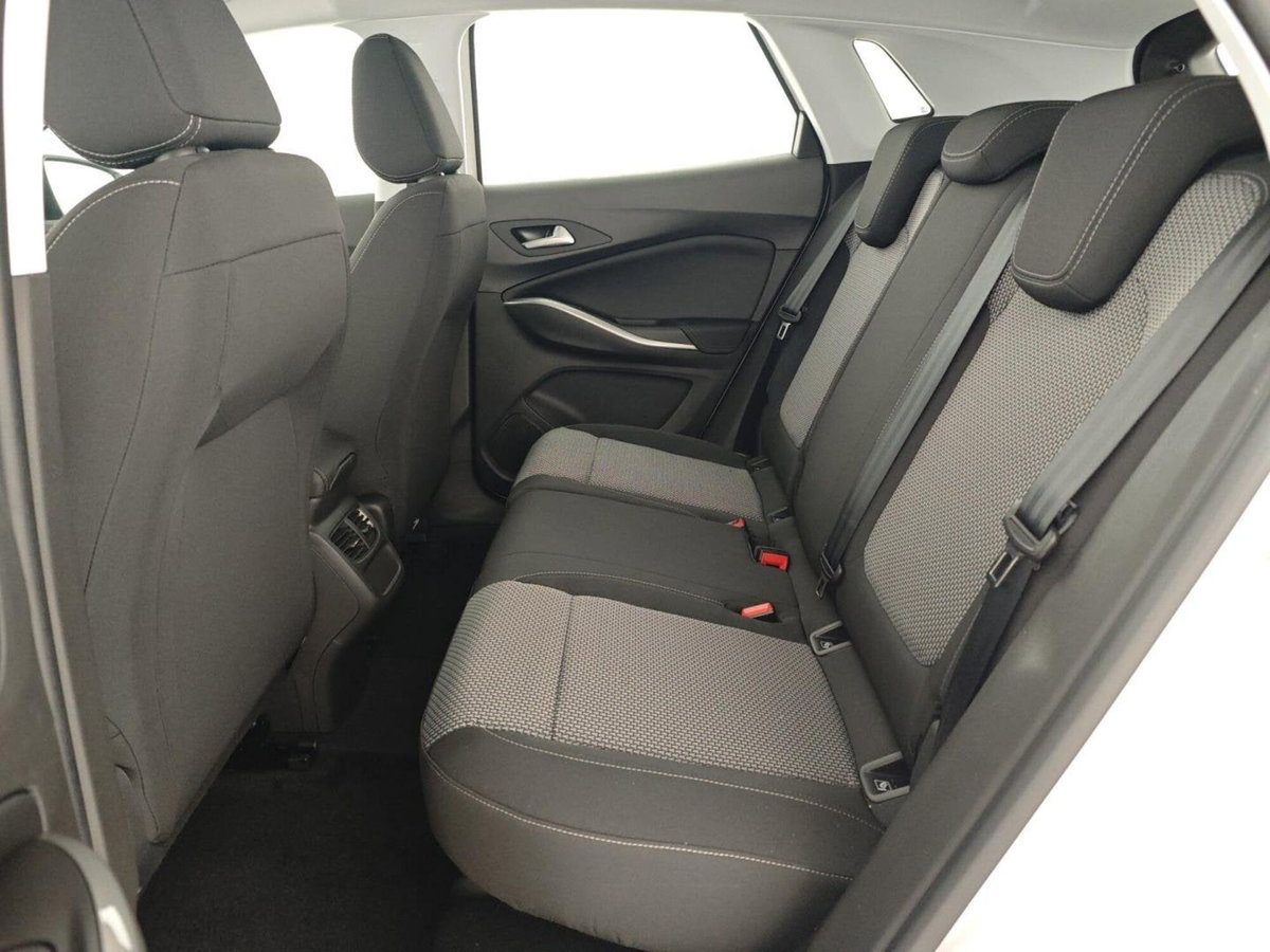 Opel Grandland X 1.5 diesel Ecotec Start&Stop Business Edition (12)