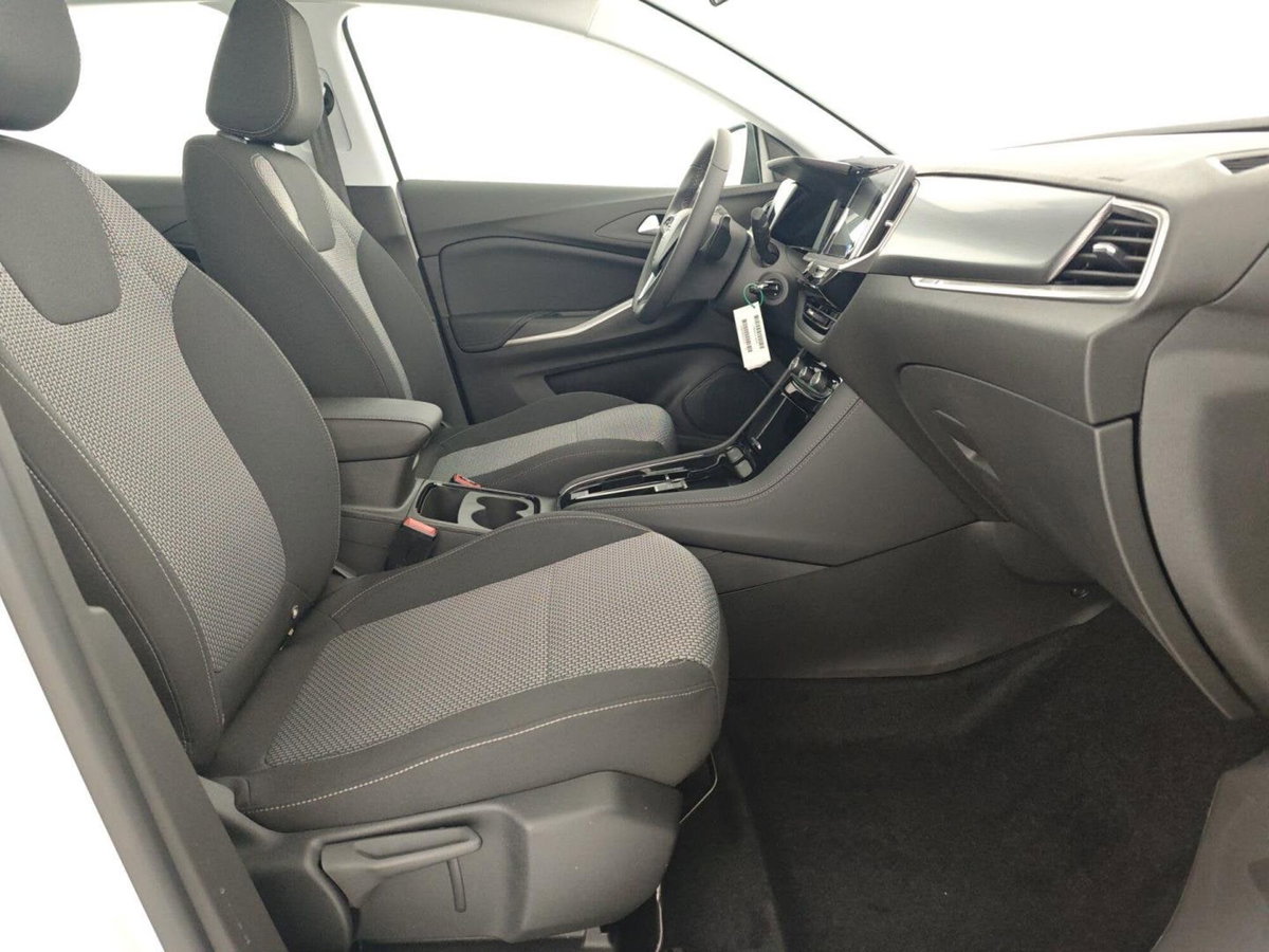 Opel Grandland X 1.5 diesel Ecotec Start&Stop Business Edition (13)