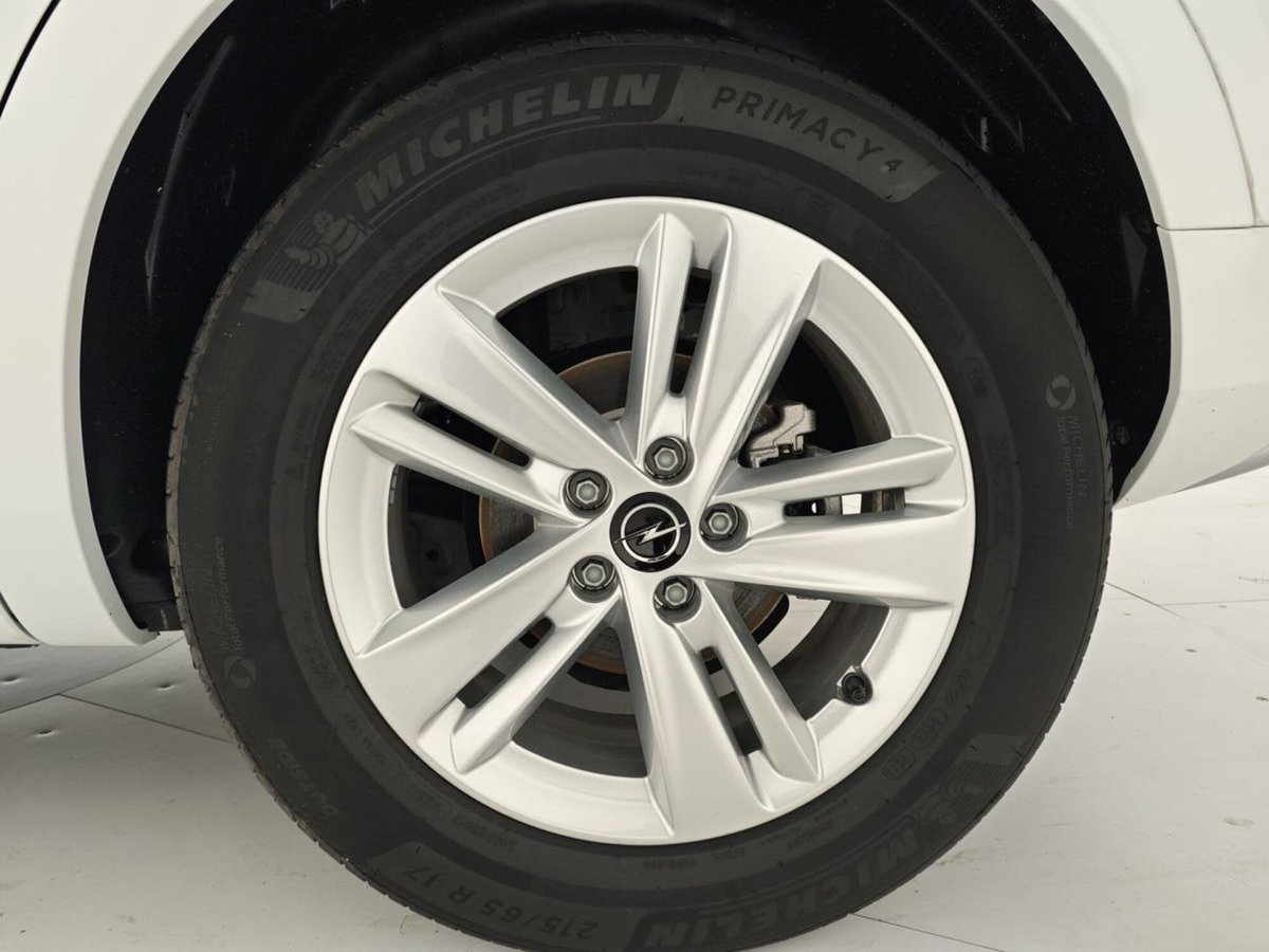 Opel Grandland X 1.5 diesel Ecotec Start&Stop Business Edition (8)