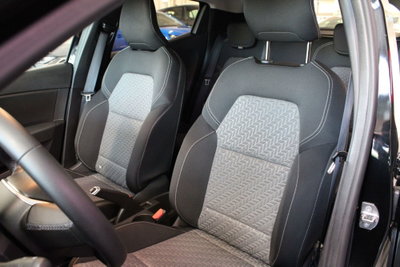 Renault Clio TCe 90 CV 5 porte Equilibre (11)