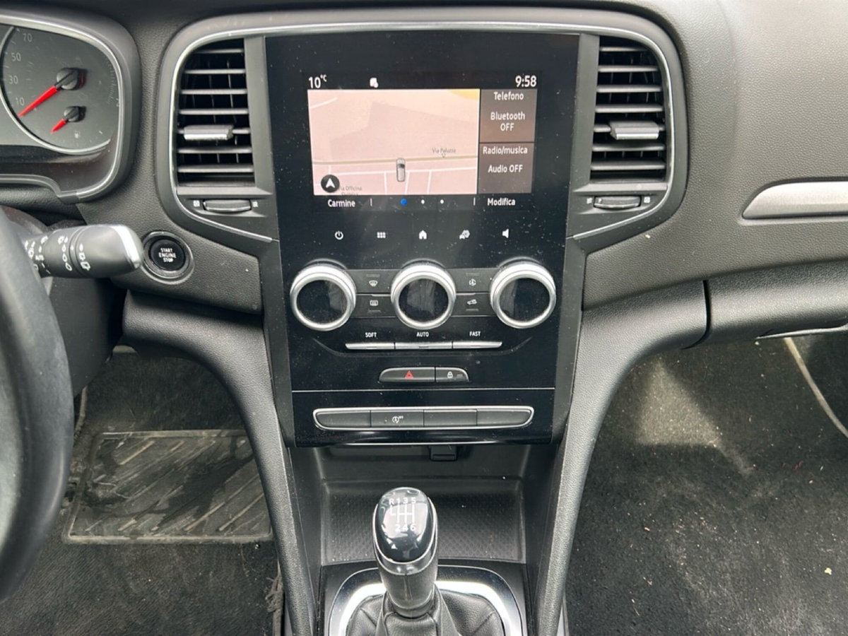 Renault Mégane Sporter Blue dCi 115 CV Equilibre (11)