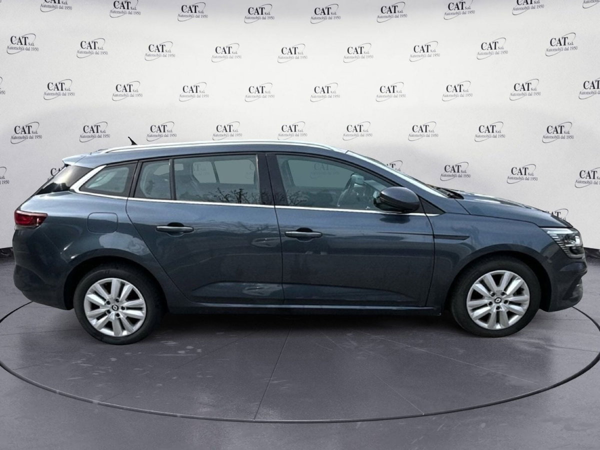Renault Mégane Sporter Blue dCi 115 CV Equilibre (4)