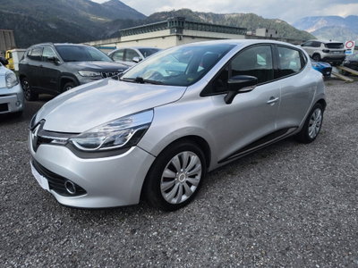 Renault Clio 1.2 75CV 5 porte Live (3)
