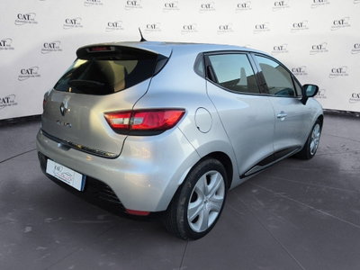 Renault Clio 1.2 75CV 5 porte Live (6)