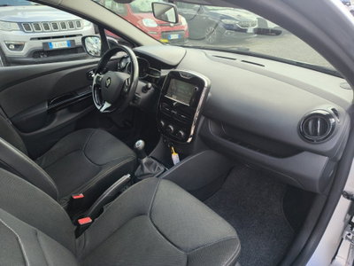 Renault Clio 1.2 75CV 5 porte Live (9)
