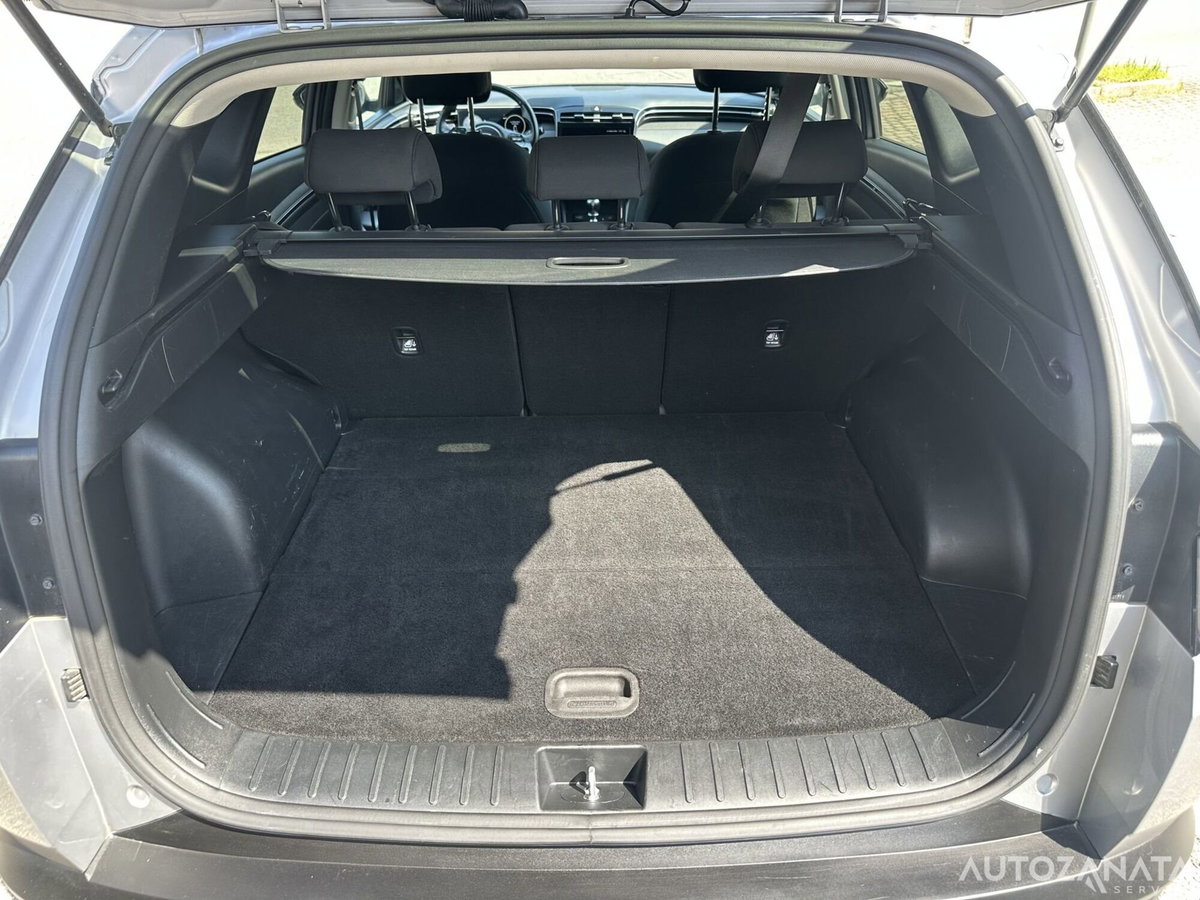 Hyundai Tucson 1.6 crdi Xline 2wd (12)