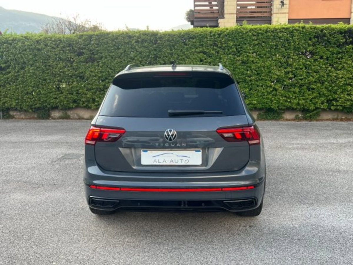 Volkswagen Tiguan 2.0 TDI 150 CV SCR DSG 4MOTION R-Line (5)