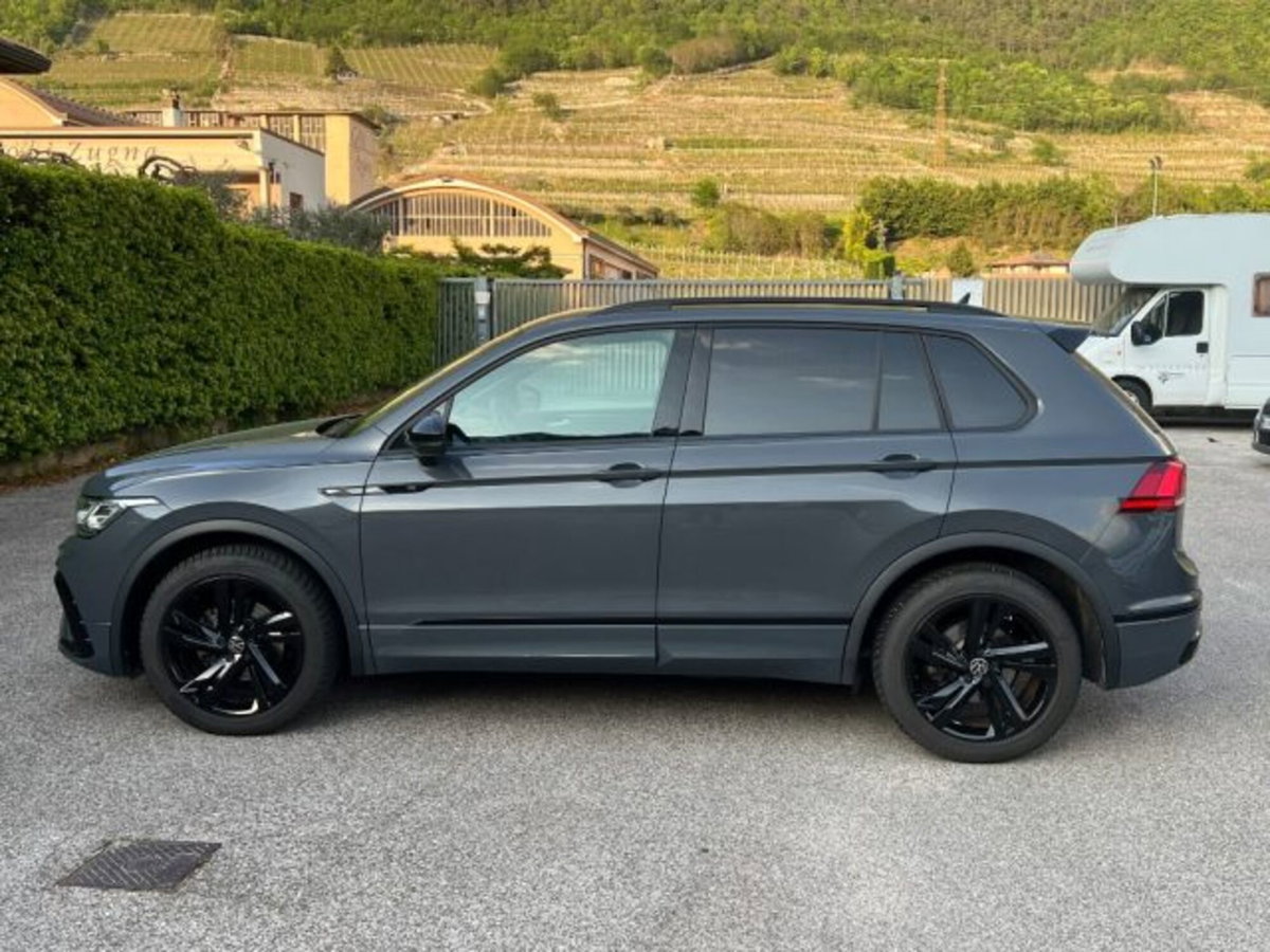 Volkswagen Tiguan 2.0 TDI 150 CV SCR DSG 4MOTION R-Line (7)