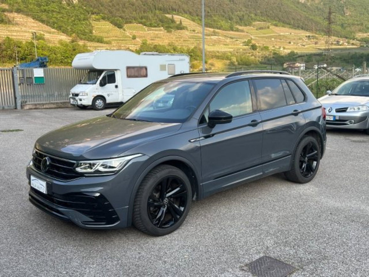 Volkswagen Tiguan 2.0 TDI 150 CV SCR DSG 4MOTION R-Line (8)
