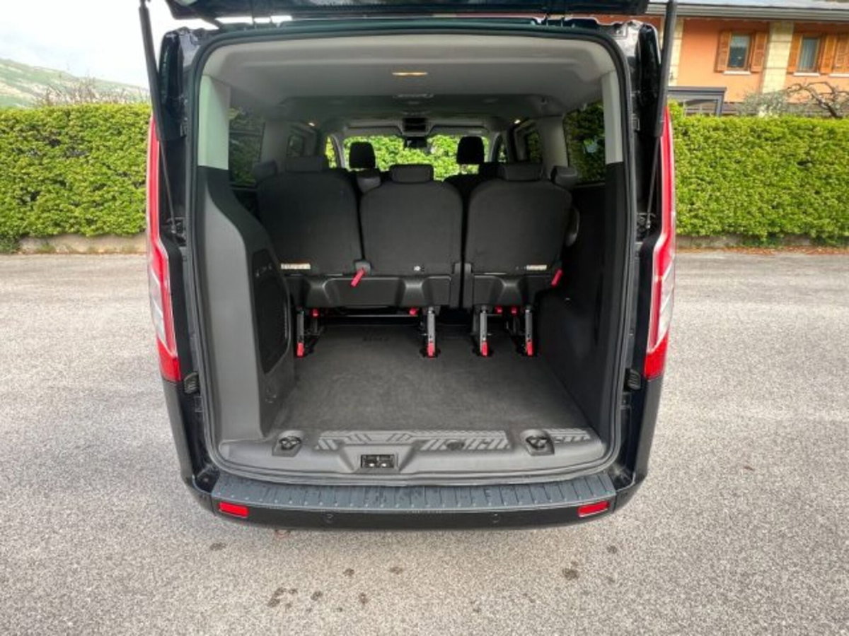 Ford Tourneo Custom 310 2.0 TDCi 130CV PC Trend (11)