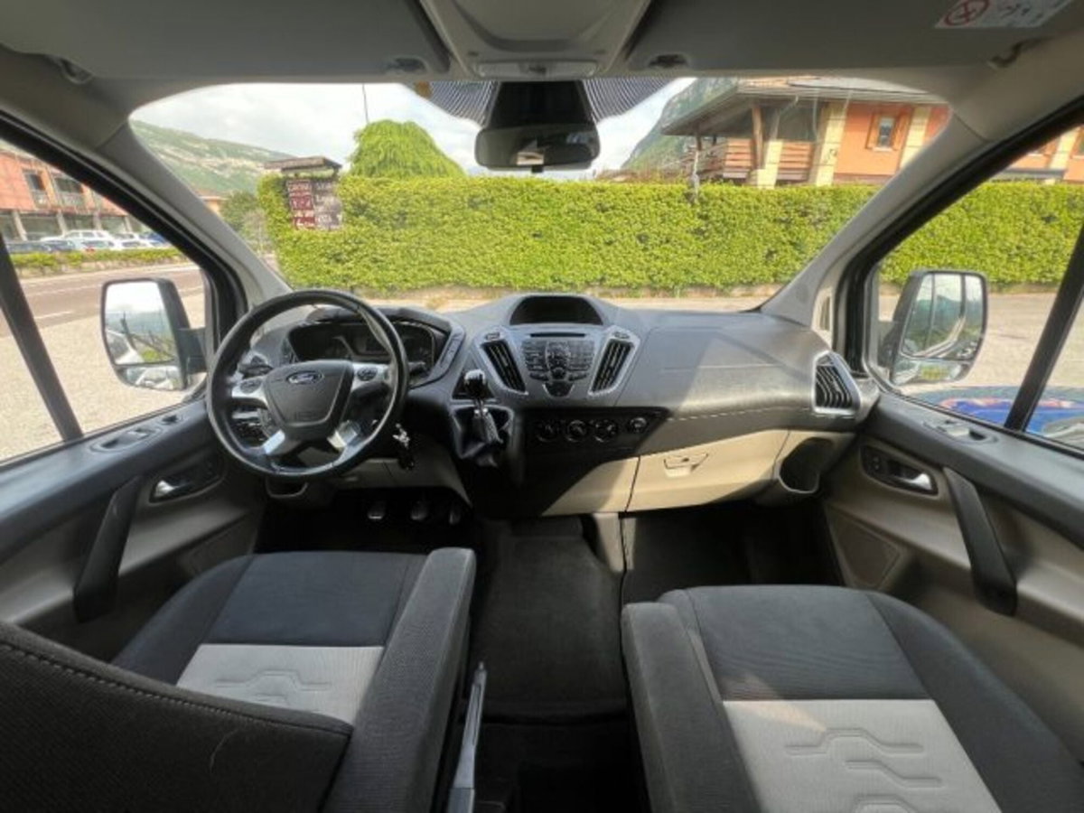 Ford Tourneo Custom 310 2.0 TDCi 130CV PC Trend (14)
