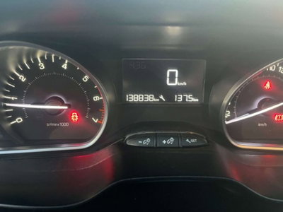 Peugeot 208 82 5p. GPL Active (11)