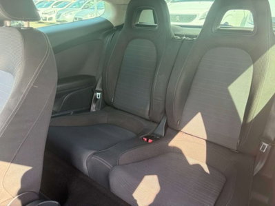 Volkswagen Scirocco 2.0 TDI 140CV DPF (13)