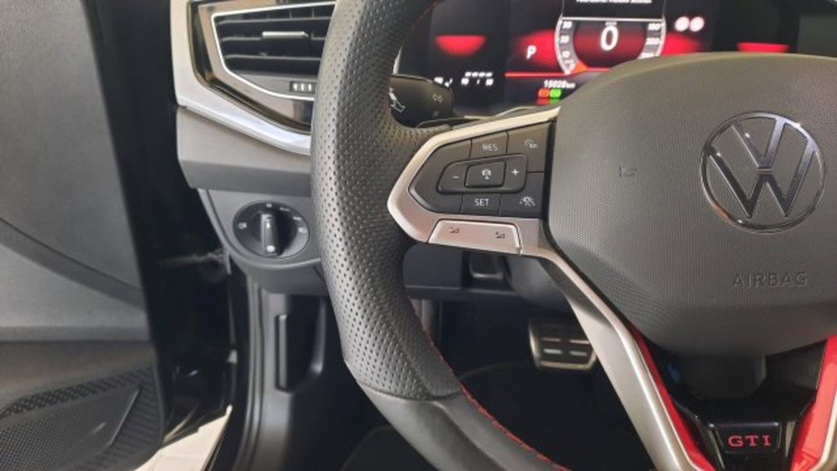 Volkswagen Polo 2.0 tsi GTI dsg (15)