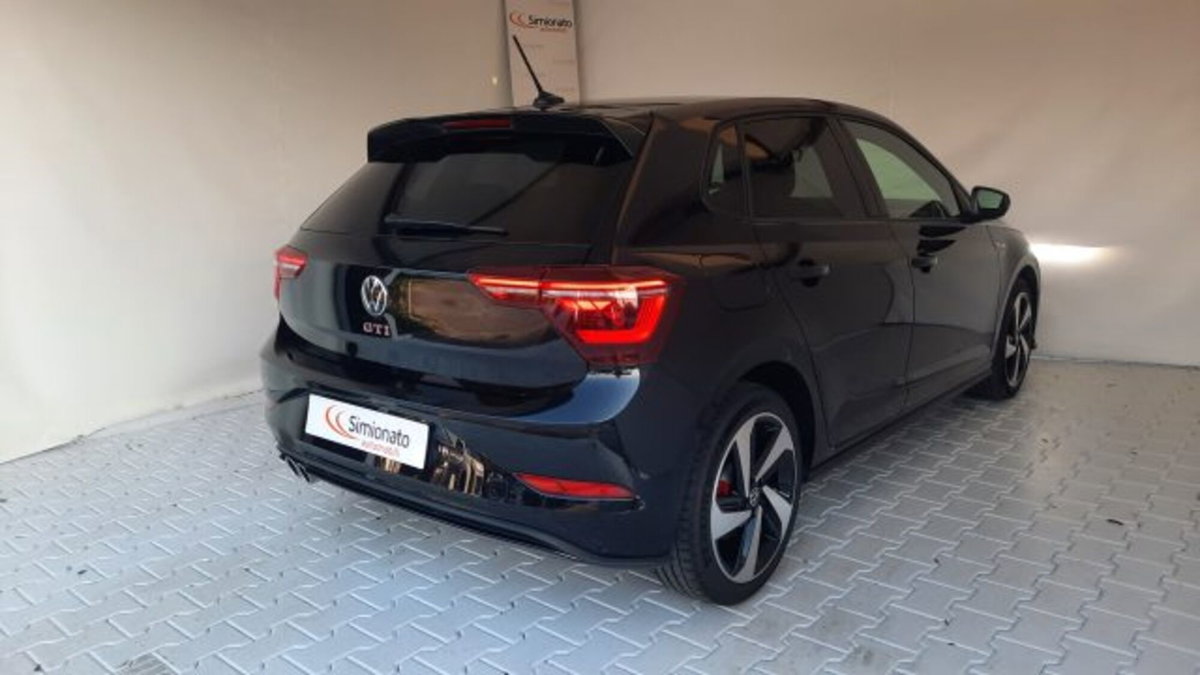 Volkswagen Polo 2.0 tsi GTI dsg (4)