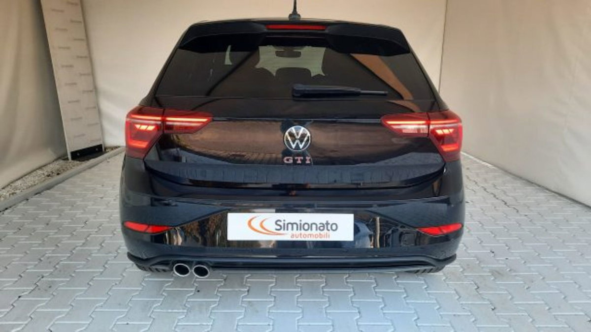 Volkswagen Polo 2.0 tsi GTI dsg (5)