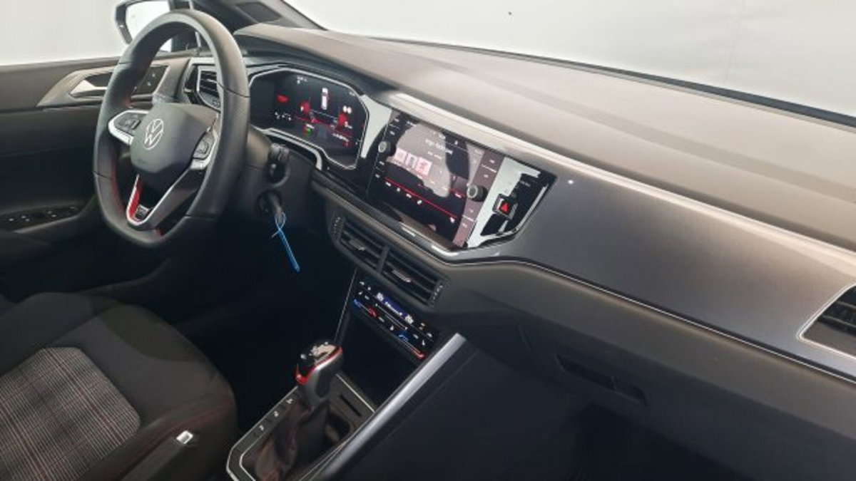 Volkswagen Polo 2.0 tsi GTI dsg (9)