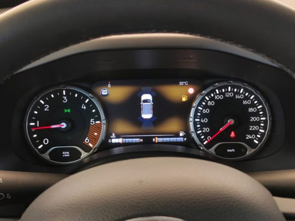Jeep Renegade 1.6 Mjt 130 CV Limited (12)