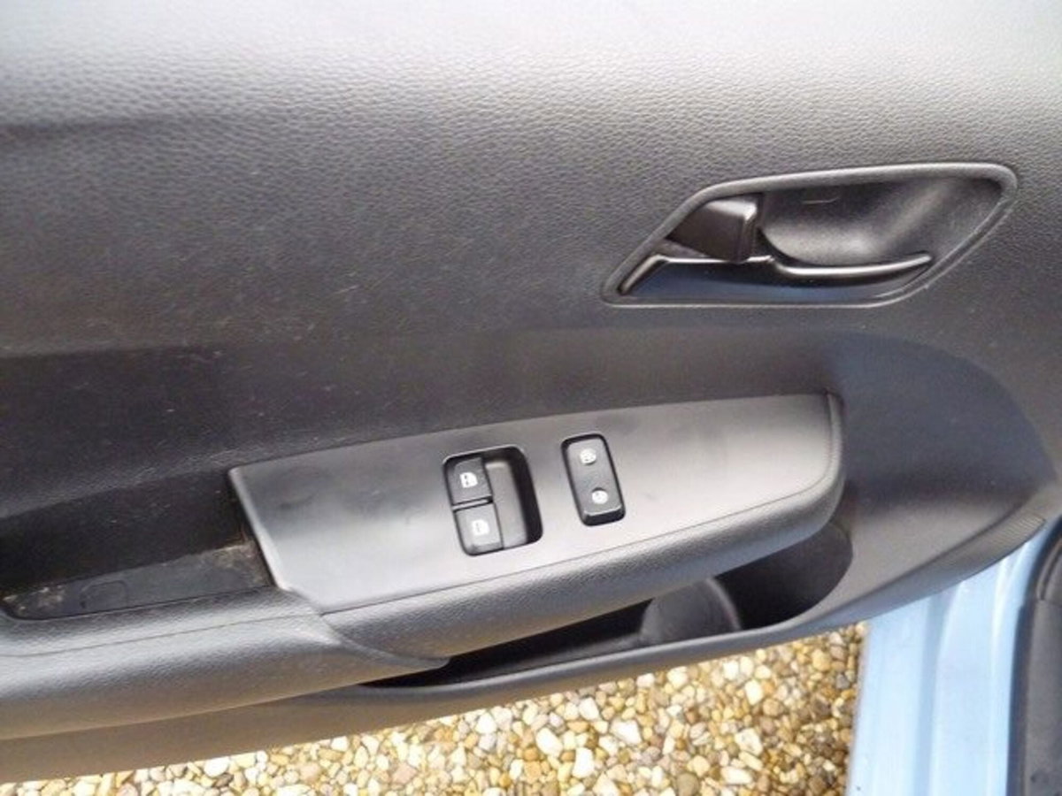 Kia Picanto 1.0 12V GPL 5 porte Style (8)