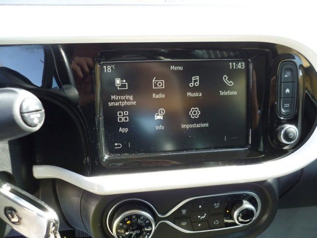 Renault Twingo SCe 65 CV Intens (12)