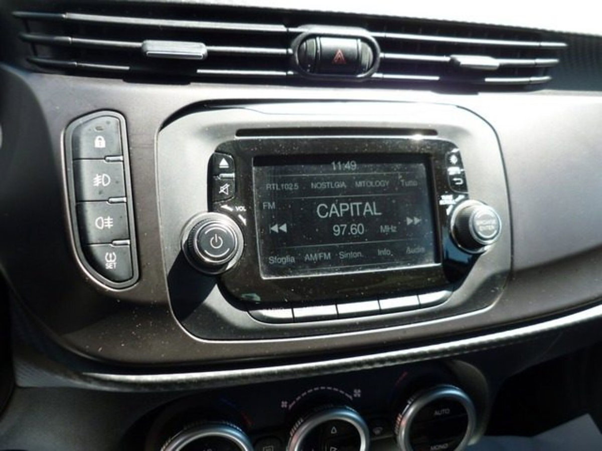 Alfa Romeo Giulietta 1.4 Turbo multiair Super 150cv (10)