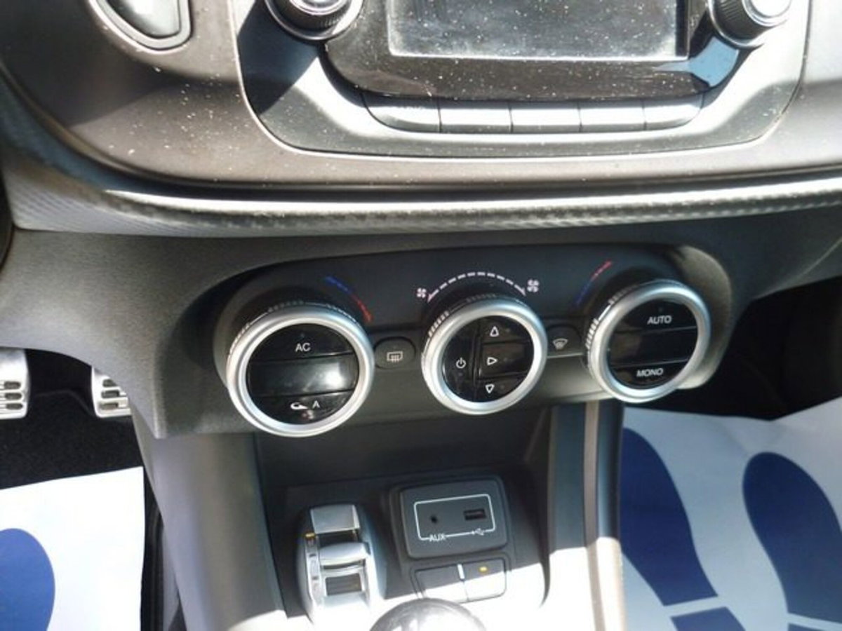 Alfa Romeo Giulietta 1.4 Turbo multiair Super 150cv (12)