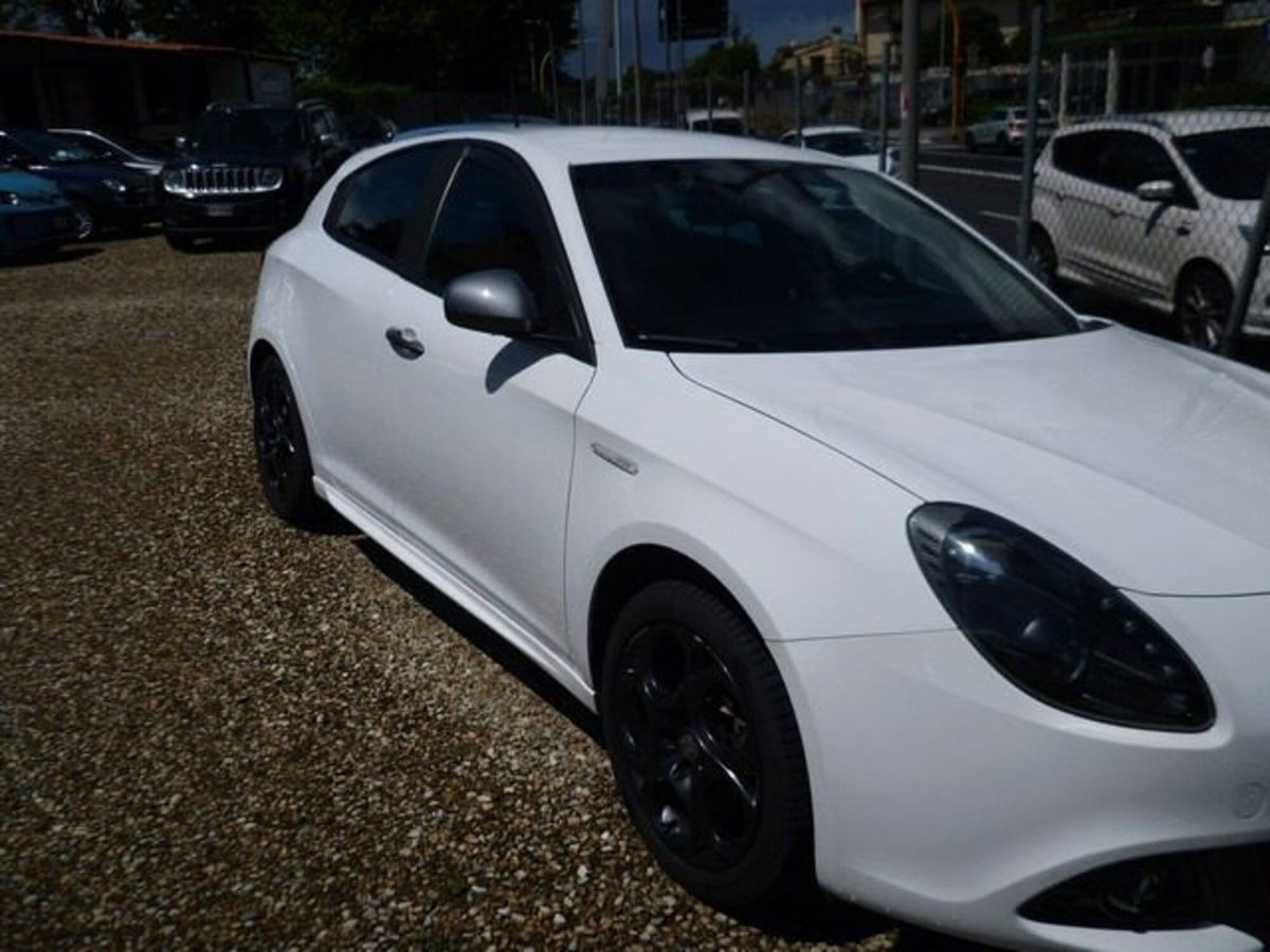 Alfa Romeo Giulietta 1.4 Turbo multiair Super 150cv (2)
