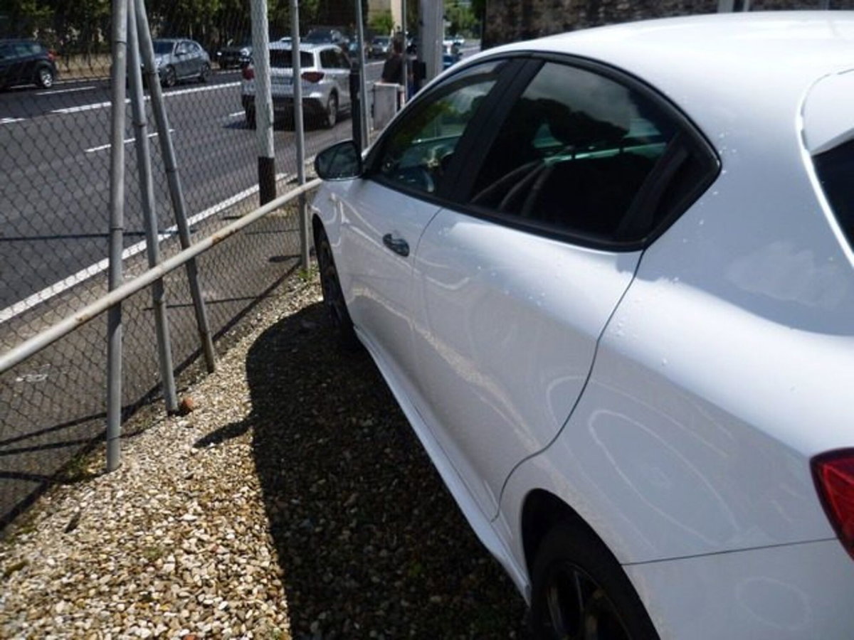 Alfa Romeo Giulietta 1.4 Turbo multiair Super 150cv (5)