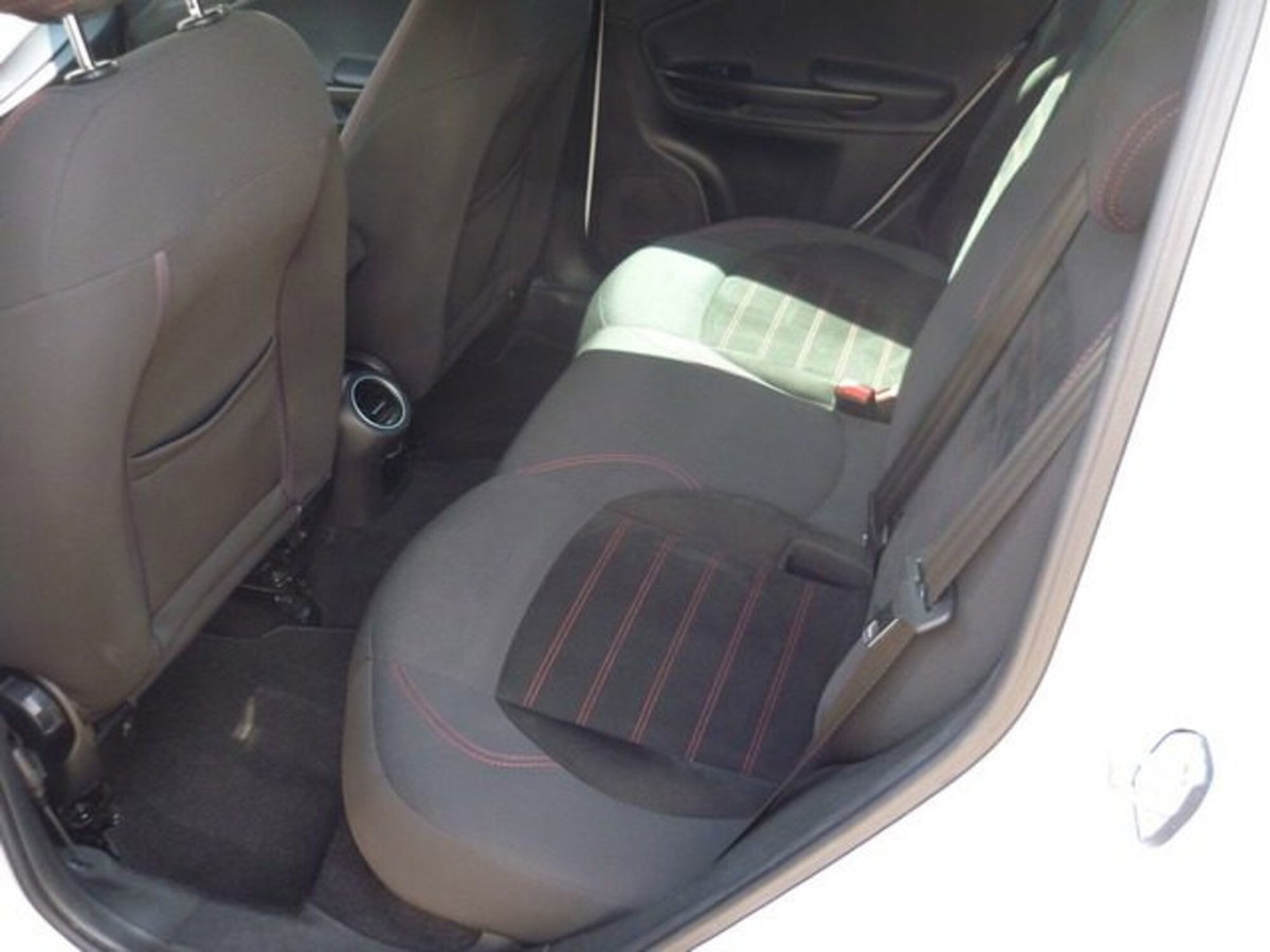 Alfa Romeo Giulietta 1.4 Turbo multiair Super 150cv (6)
