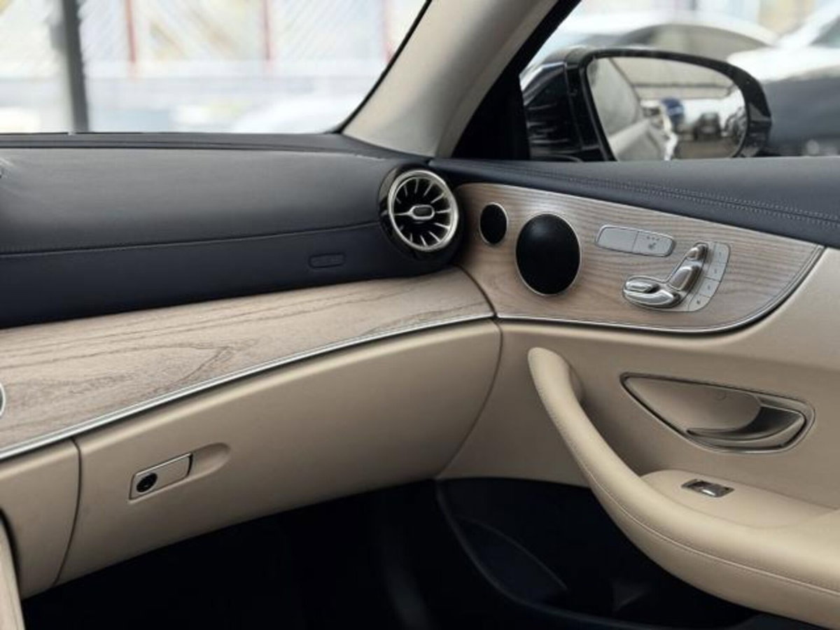 Mercedes-Benz Classe E Coupé 220 d 4Matic Sport (20)