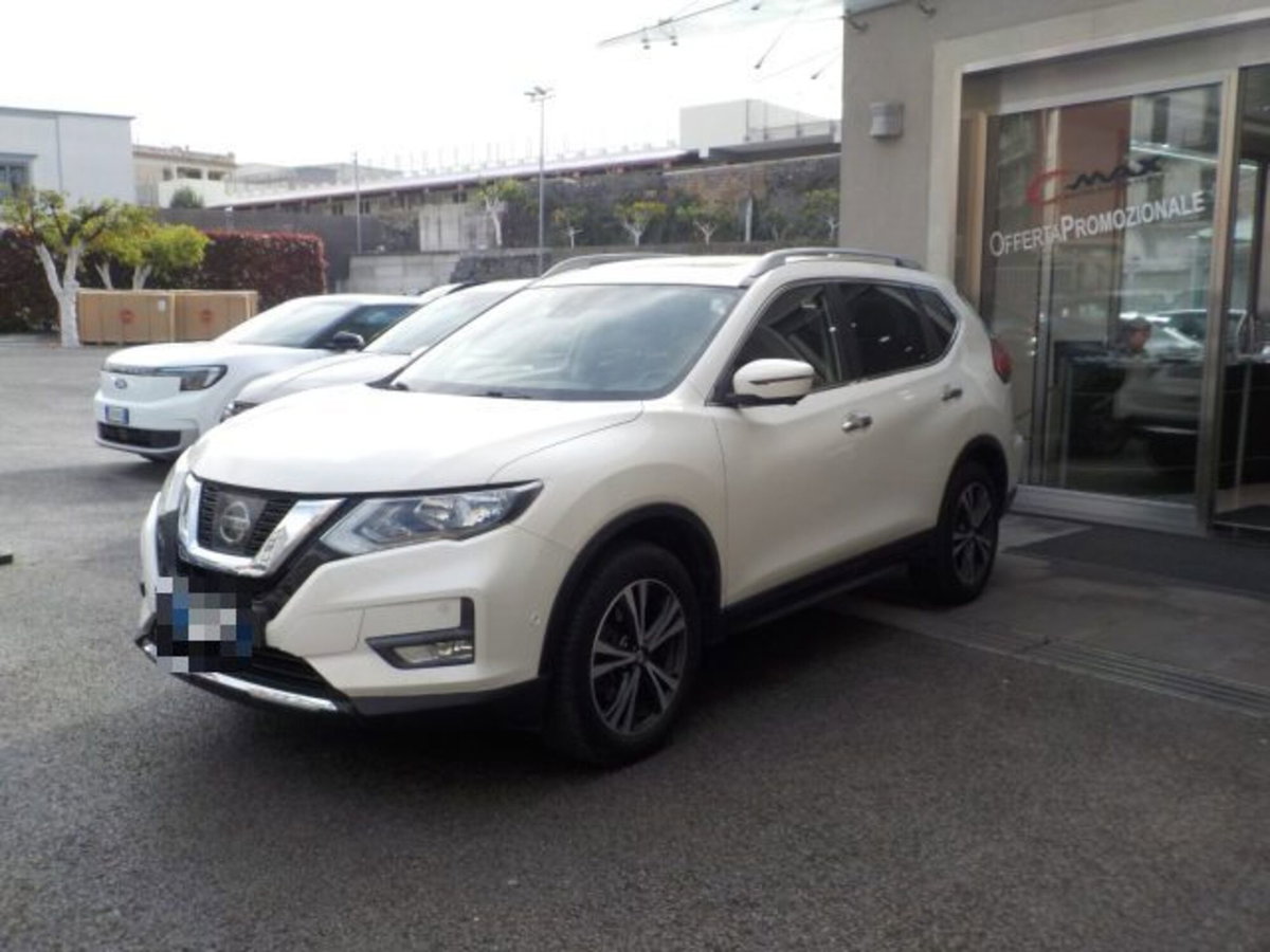 Nissan X-Trail 2.0 dCi 4WD N-Connecta (2)