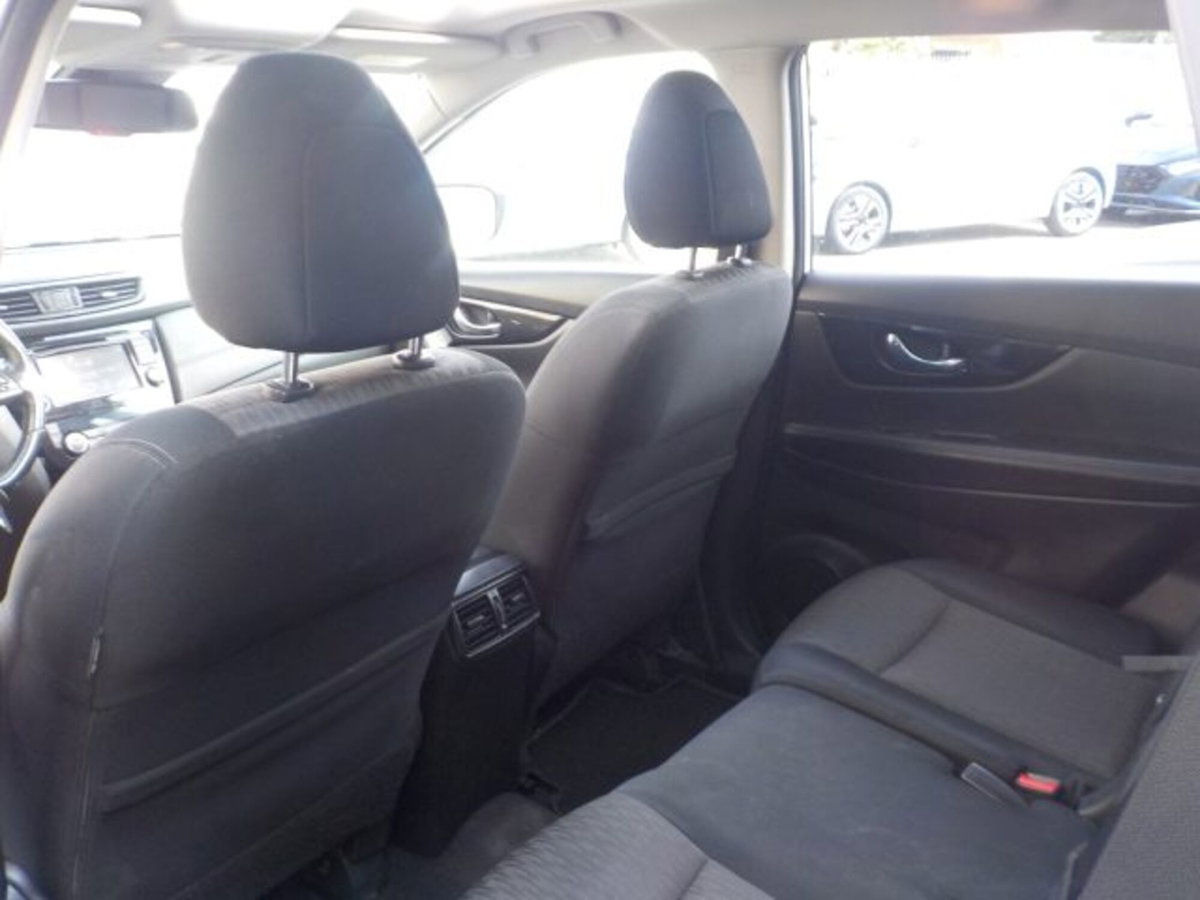 Nissan X-Trail 2.0 dCi 4WD N-Connecta (8)