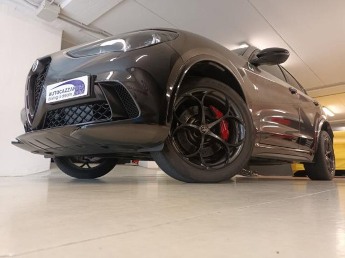 Alfa Romeo Stelvio 2.9 V6 Quadrifoglio Q4 520cv auto (16)