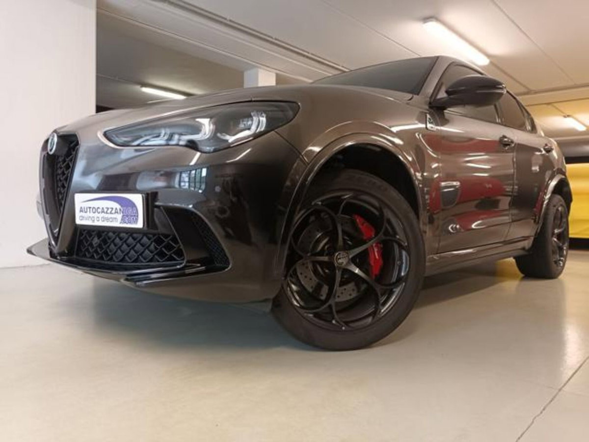 Alfa Romeo Stelvio 2.9 V6 Quadrifoglio Q4 520cv auto (17)