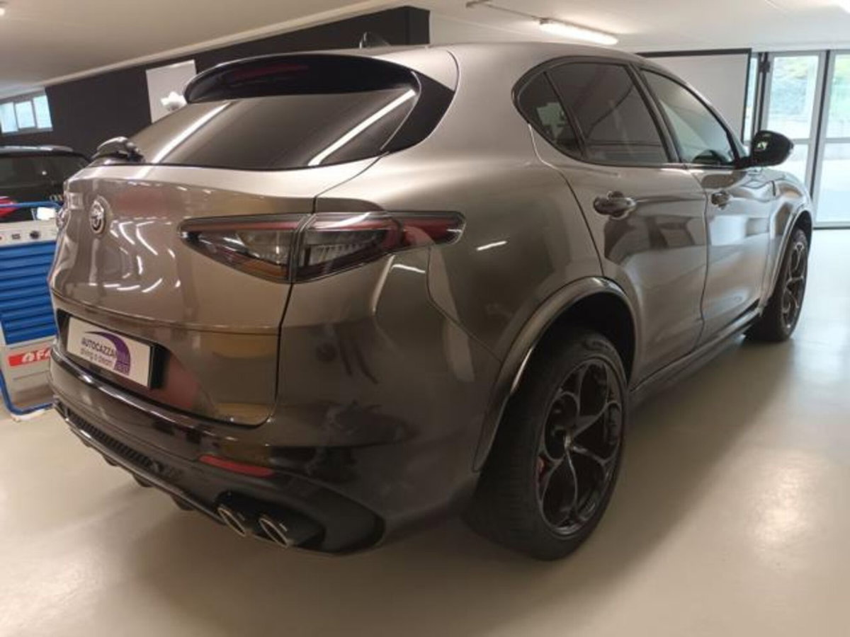 Alfa Romeo Stelvio 2.9 V6 Quadrifoglio Q4 520cv auto (2)